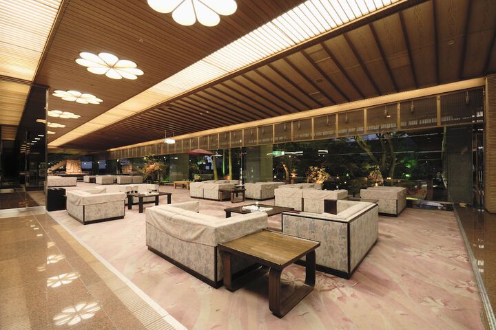 Guest Lobby