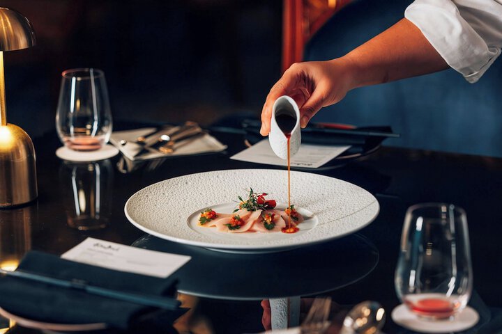 Dining 44 of 104