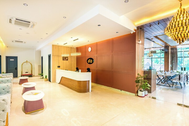 Hotel Interior 18 of 161