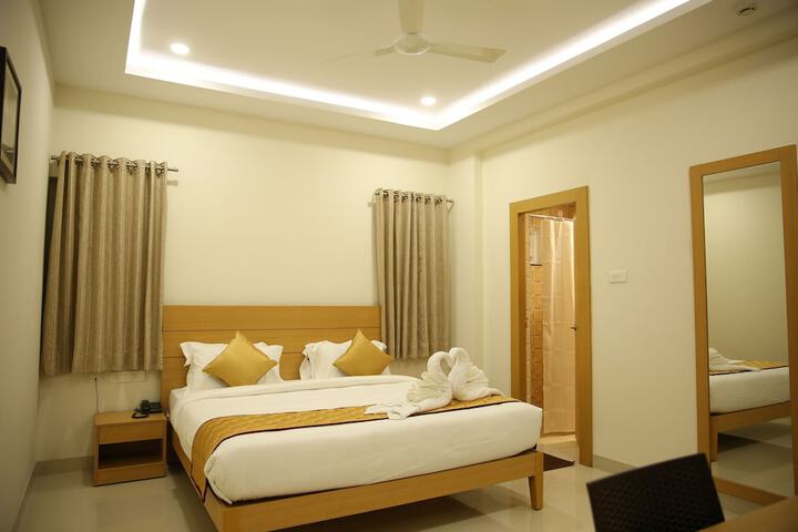 Room 18 of 32