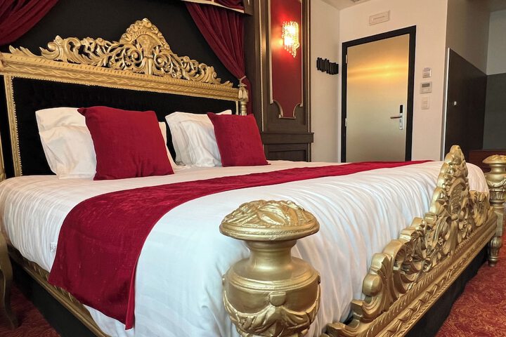 Room 4 of 53