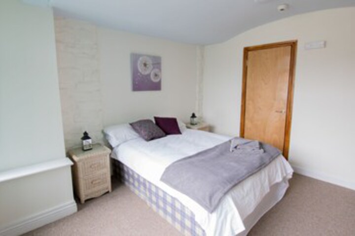 THE ABERCORN HOTEL