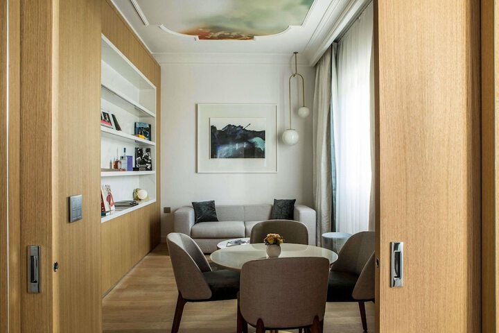 Room 121 of 255