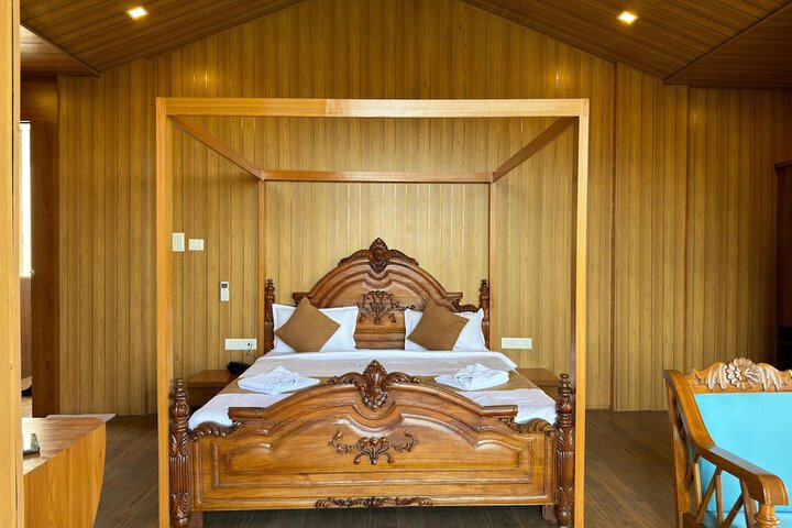 Room 48 of 83