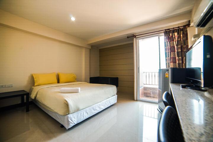 Room 10 of 66