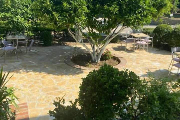 Terrace/Patio 4 of 18