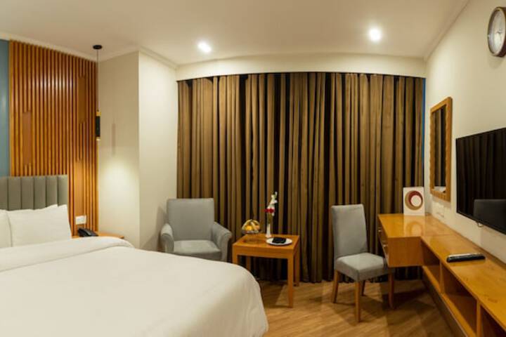 Room 5 of 24