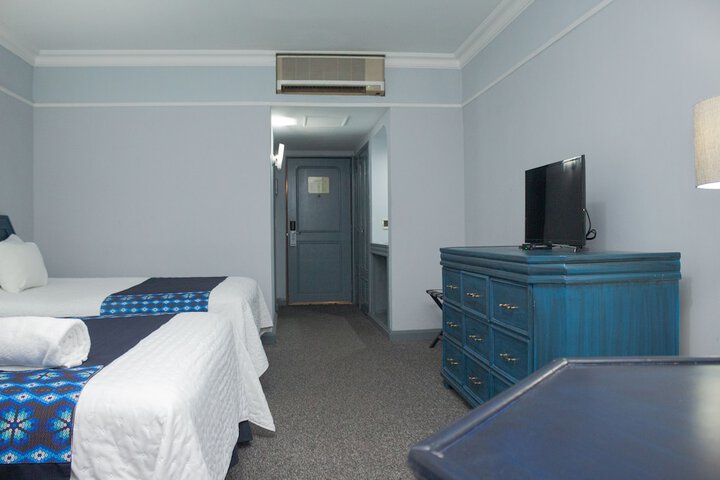 Room 30 of 149