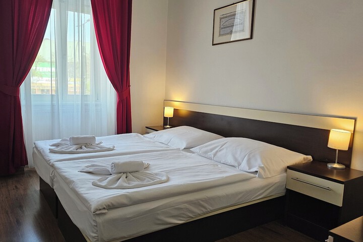 Room 21 of 40