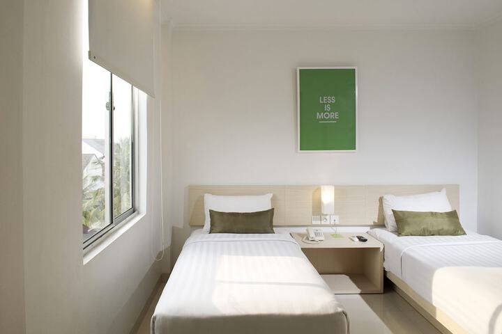 Room 9 of 39