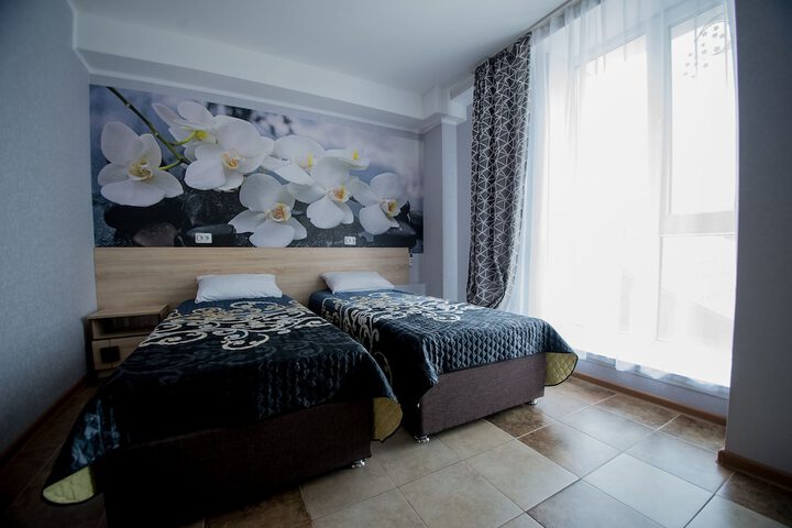 Room 44 of 69