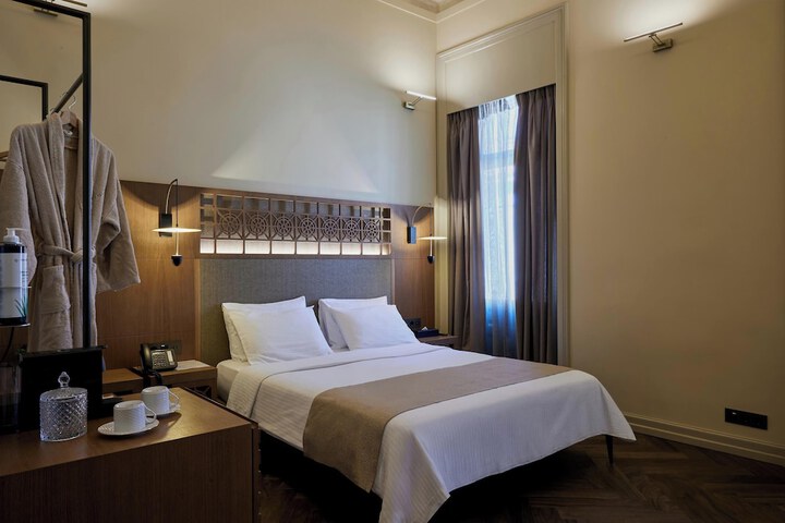 Room 25 of 69