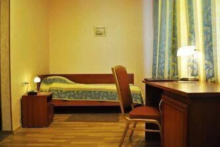 Room 32 of 54