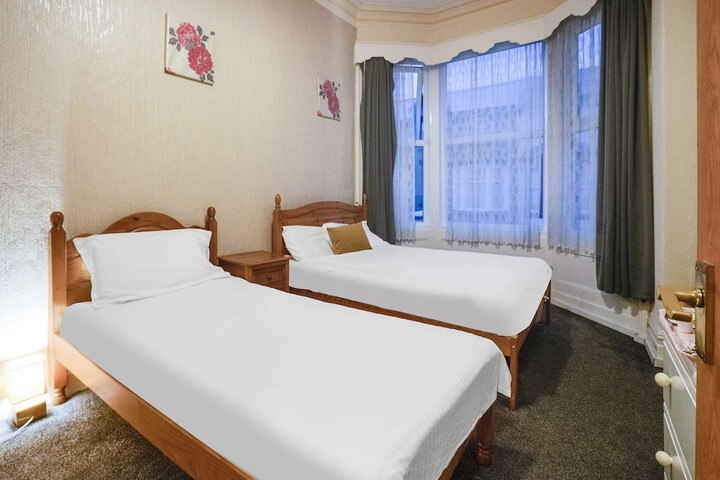 Room 15 of 21
