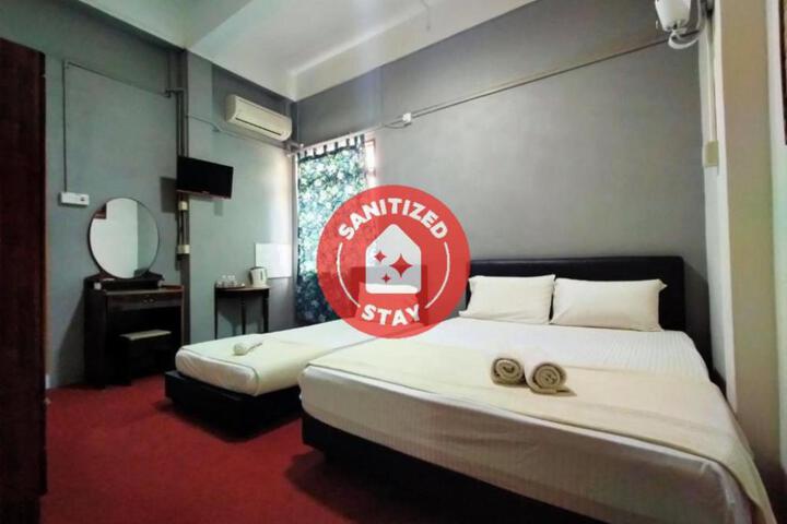 SPOT ON 89994 RZ Gold Hotel