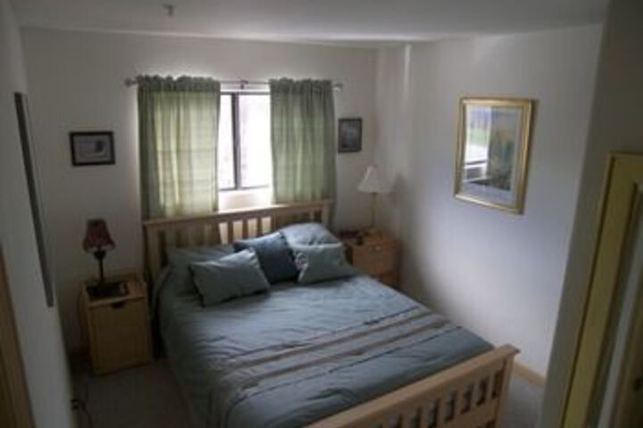 Room 8 of 17