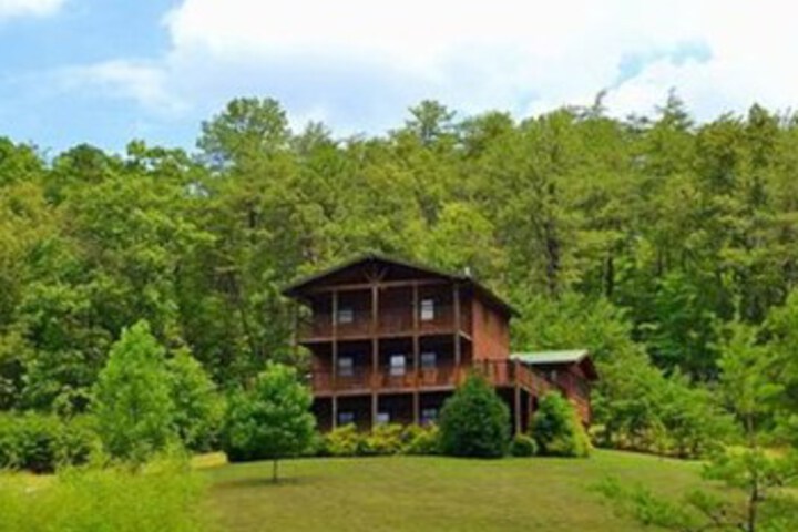 Apple Farm Cabin in Sevierville, TN
