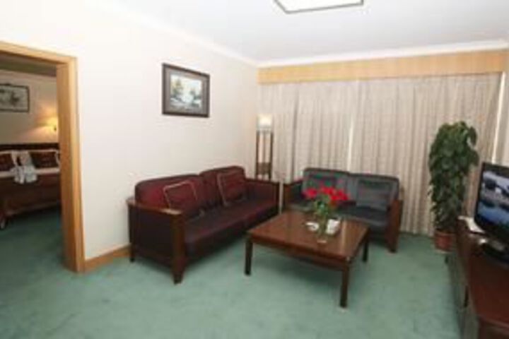 Room 15 of 31