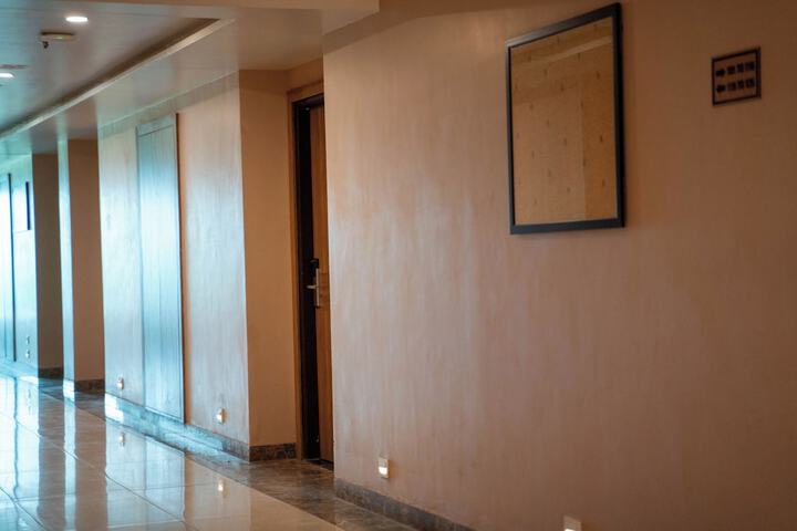 Hotel Interior 5 of 190
