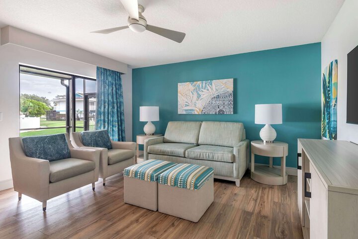 1 Bedroom Plus Suite Queen Bed Sofa Balcony (20 of 20)