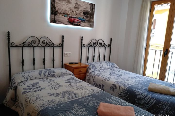 Room 9 of 123