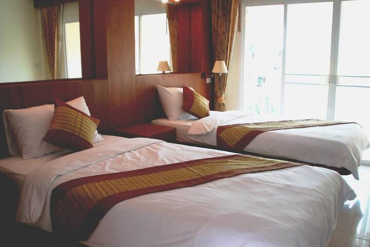 Room 16 of 43