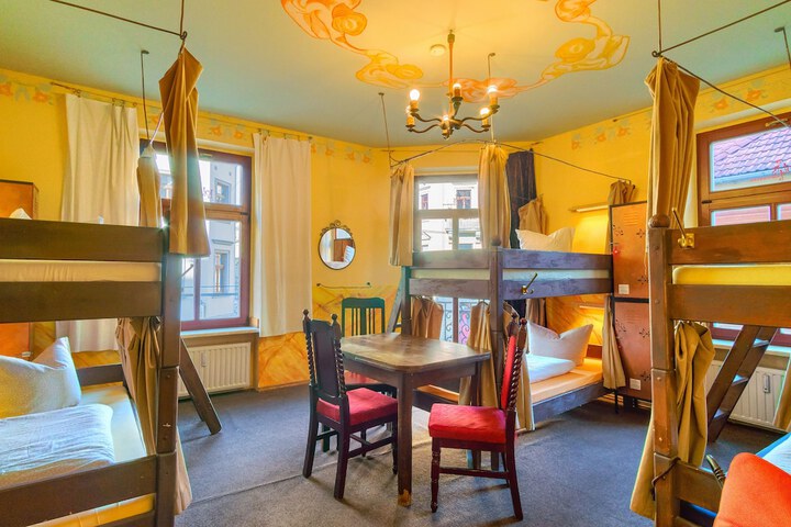 Room 22 of 69