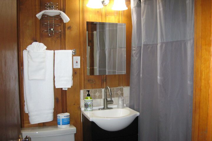 Room 27 of 29