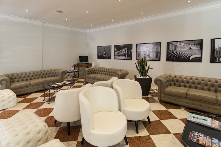 Hotel Interior 9 of 87