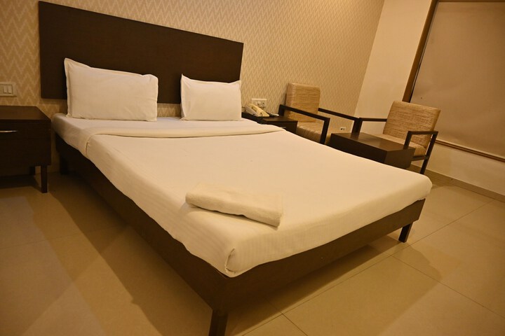 Room 21 of 37