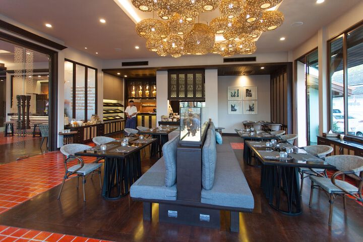Dining 64 of 91
