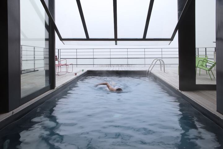 Pool Hotel