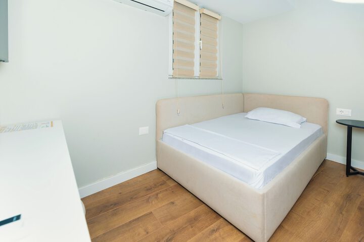 Room 44 of 84