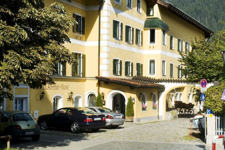 Hotel Exterior 57 of 61