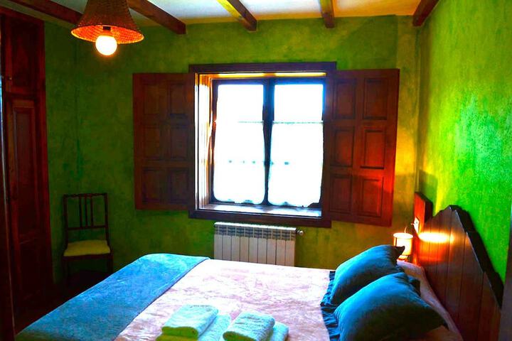 Room 10 of 46