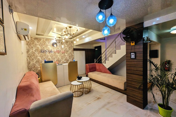 Hotel Interior 3 of 22