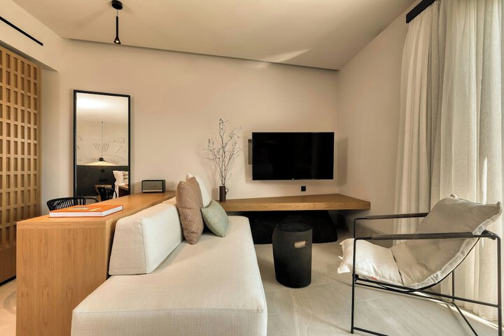 Room 18 of 130