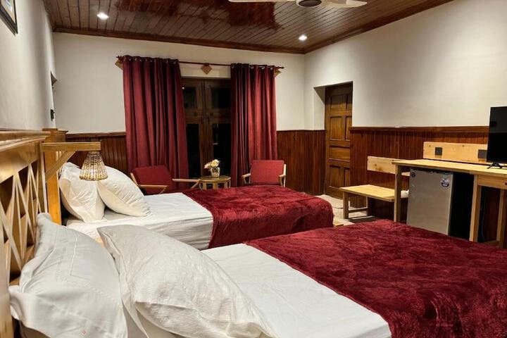 Room 14 of 24