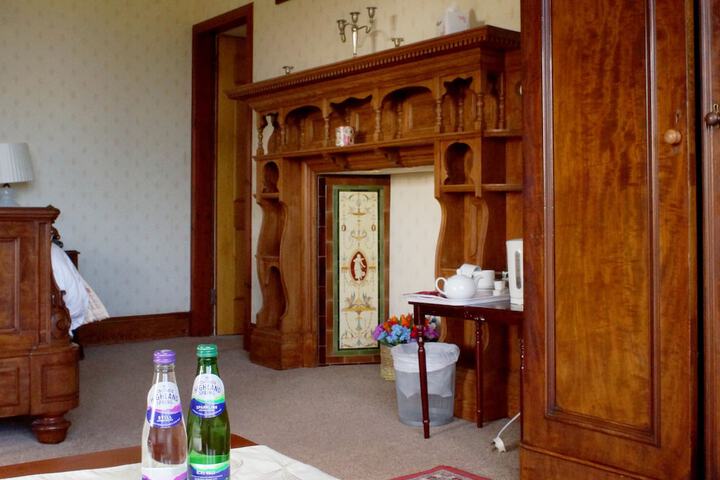 Room 5 of 56