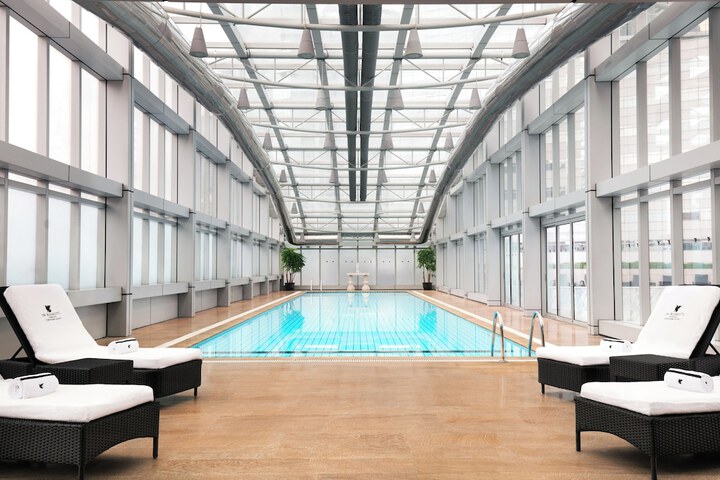 Pool 22 of 65