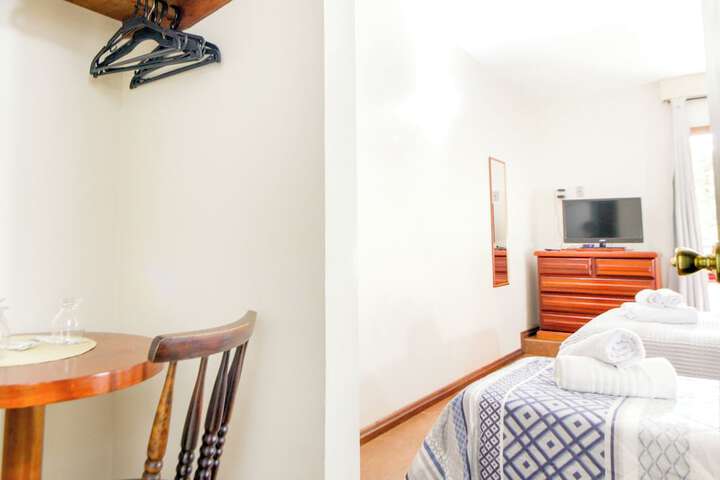 Room 96 of 240