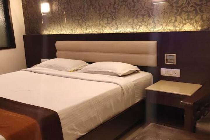 Room 14 of 43