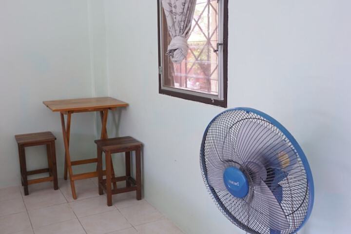 Room 11 of 30