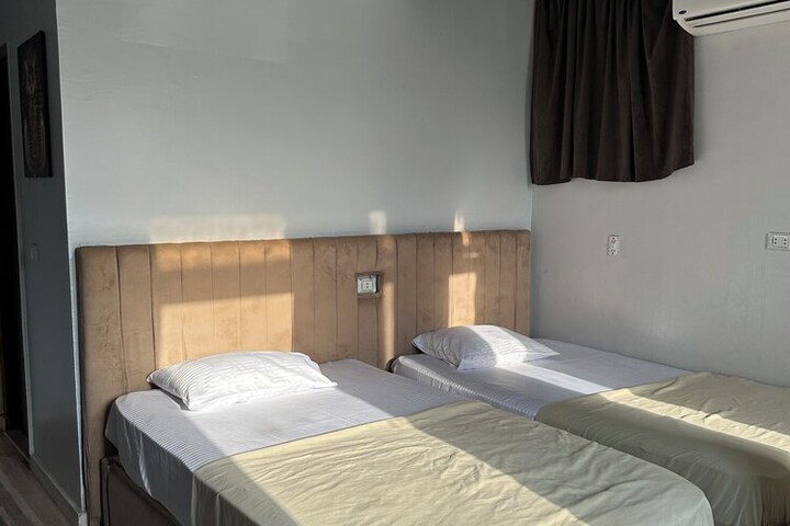 Room 7 of 36