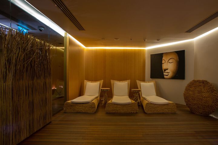 Spa 108 of 191