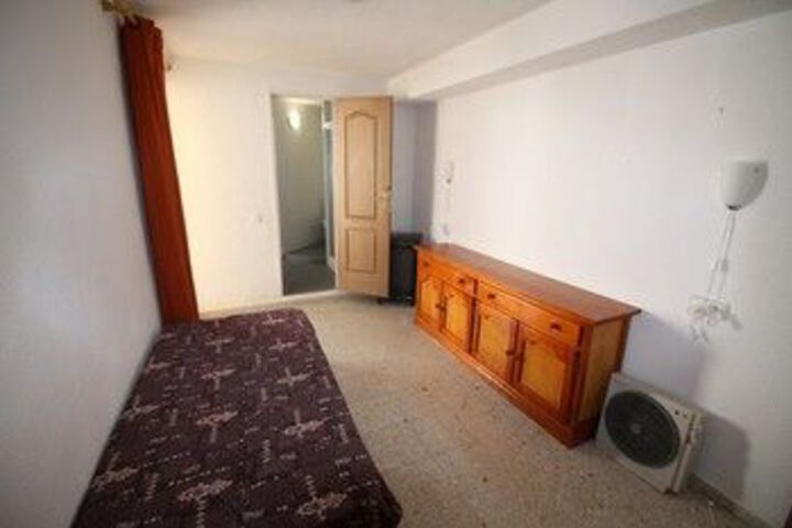 Room 6 of 23