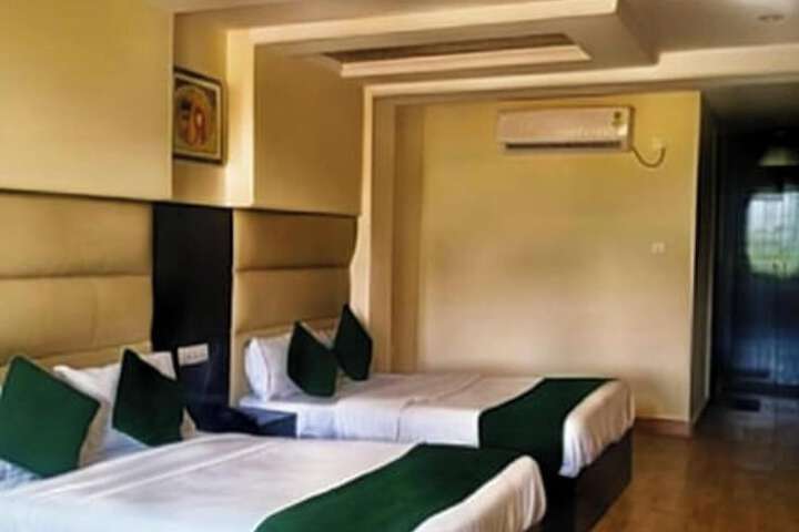 Room 3 of 21