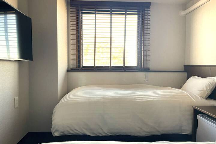 Room 16 of 45