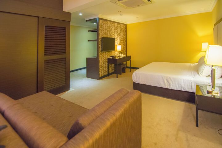 Room 34 of 75
