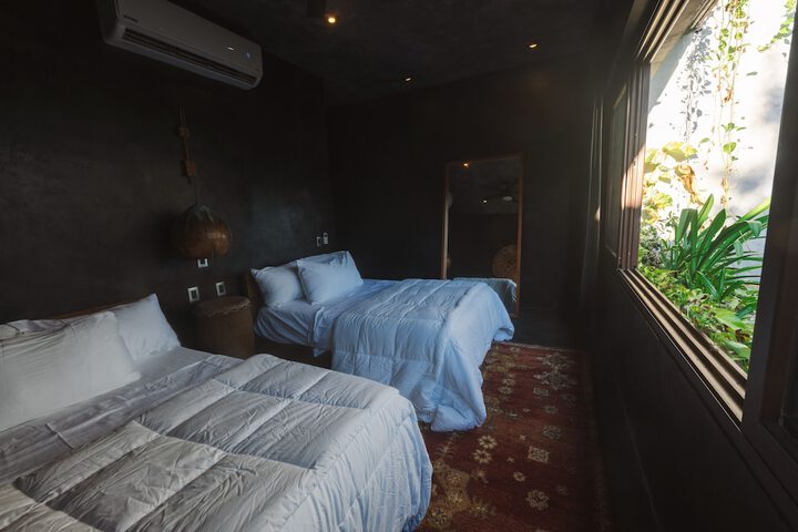 Room 5 of 87